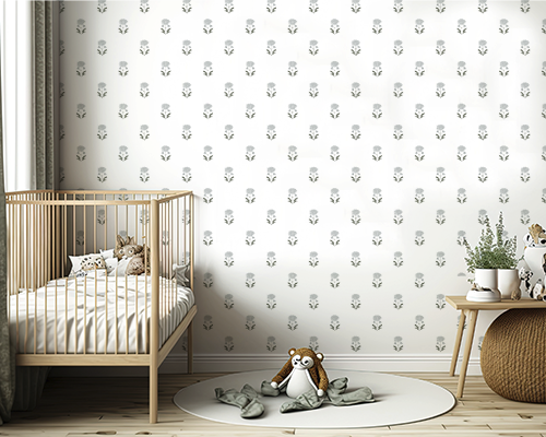 Papel pintado GADEA de Be Tip Top, diseño floral en tonos suaves, ideal para dormitorios infantiles o salones con estilo natural y elegante.