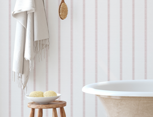 Cómo limpiar papel pintado de baño sin estropearlo: guía por material